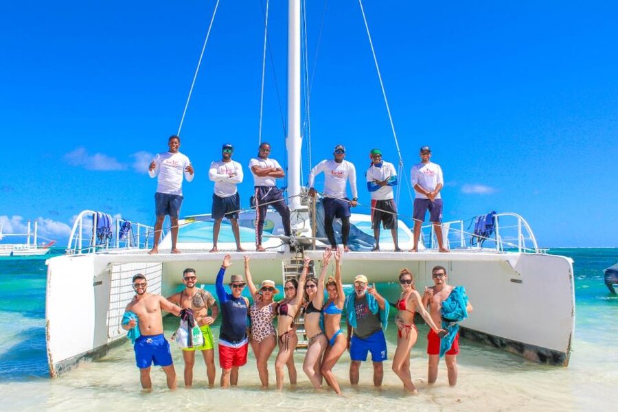 Punta Cana: Catamaran Family Tour - The natural pool and floating-bar finish