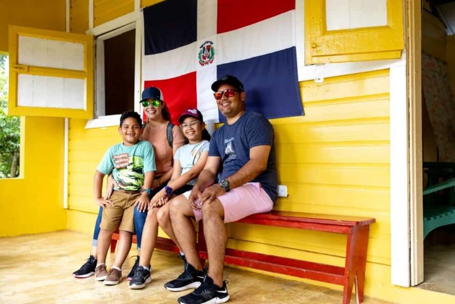 Punta Cana: Monkey Sanctuary Half-Day Tour - A monkey encounter beyond the resort strip