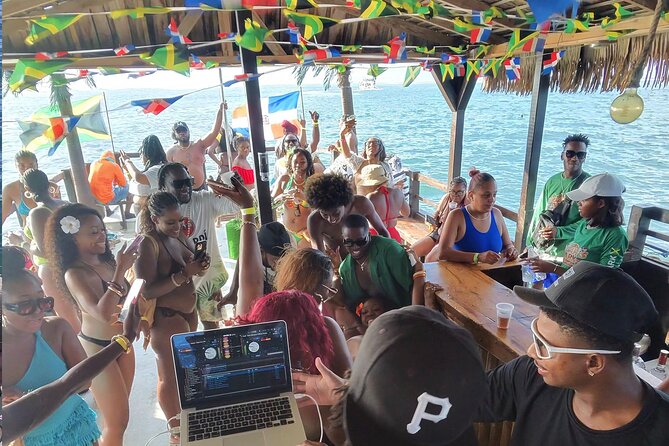 Punta Cana Noahs Ark Party Boat with Open Bar DJ - Drinks, premium options, and what to pack