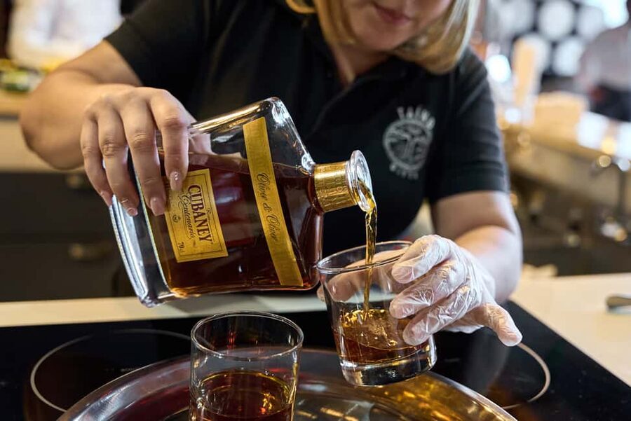 Punta Cana Oliver & Oliver Rum Tasting & Taino Concept Store - Four rums, four different lessons
