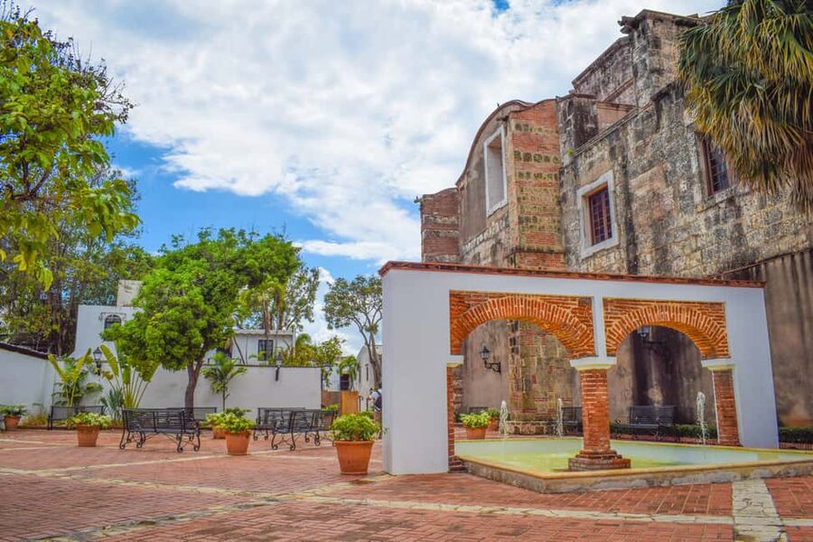 Punta Cana: Santo Domingo Day Trip with Tickets and Lunch - How much value do you get for $82?
