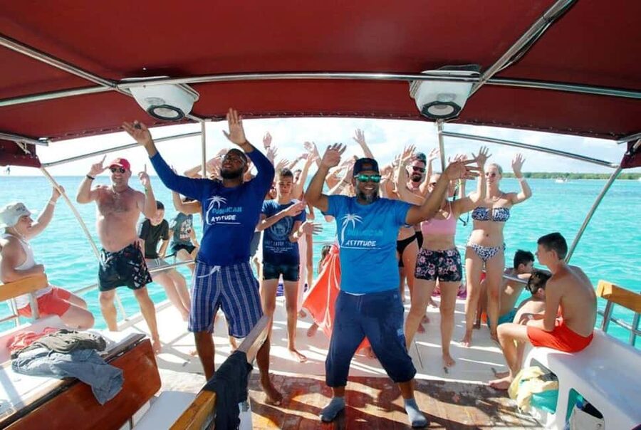 Punta Cana - Santo Domingo: Saona Island VIP Catamaran Tour - A Caribbean Creole Lunch at Midday