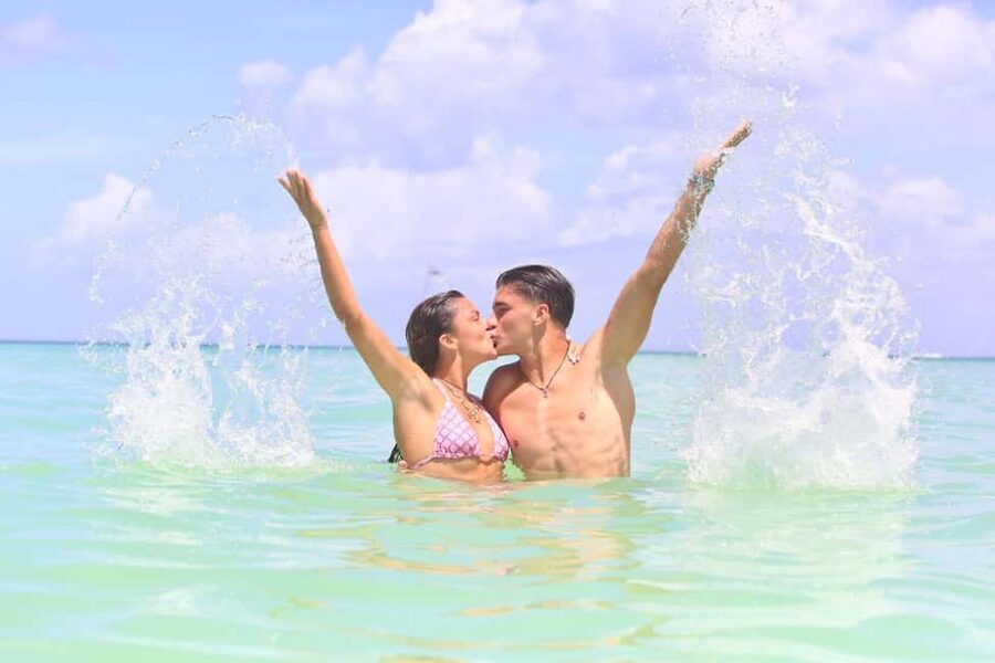 Punta Cana: Saona Island Catamaran Tour with Food & Open Bar - Key points at a glance
