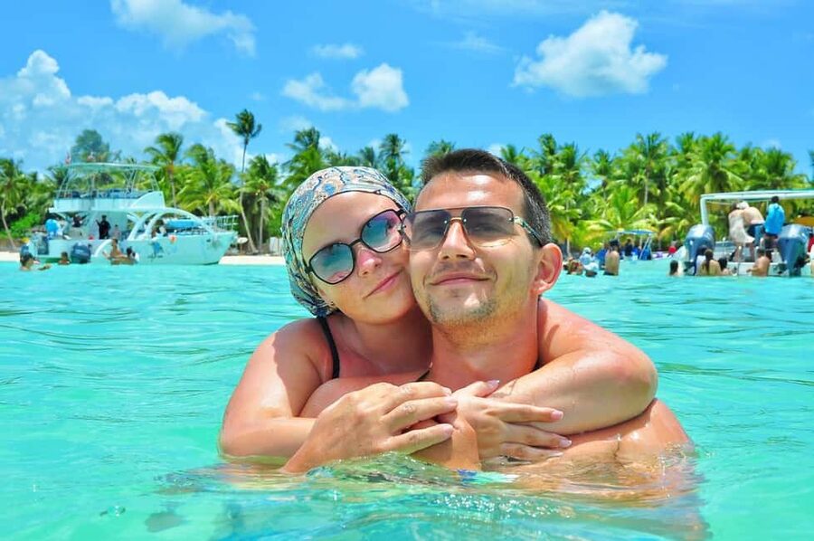 Punta Cana: Saona Island Catamaran Tour with Food & Open Bar - Pickup from four Punta Cana areas