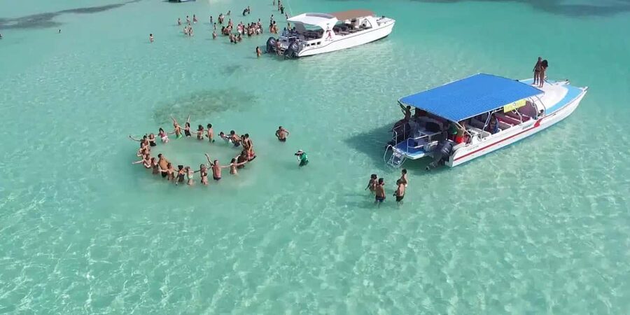 Punta Cana: Saona Island Full-Day Open Bar, Lunch & Transfer - The early pickup and trip to the dock