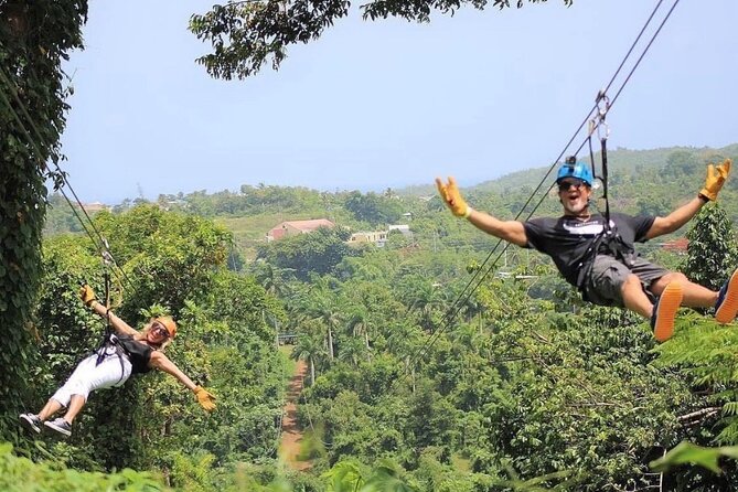 Rainforest Zipline in Foothills of the National Rainforest - The safety briefing and equipment fitting