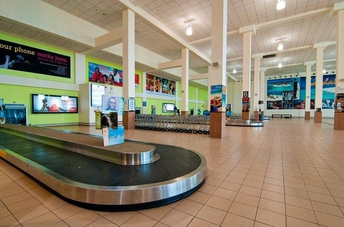 Riu Reggae/Riu Montego Bay/Riu Palace Private Airport Transfer - What the arrival ride feels like