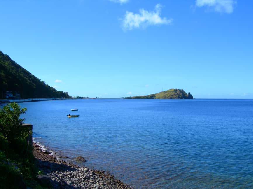 Roseau: Titou Gorge, Hot Spring, Falls & Champagne Reef Tour - Why this six-hour tour works for a short Dominica stop