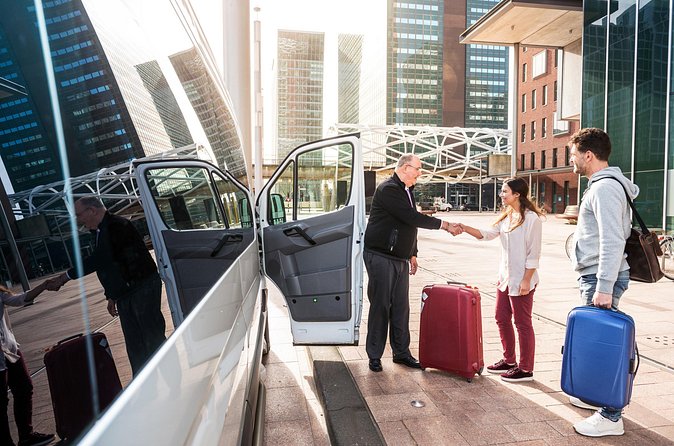 Round-Trip Airport Transfer Viva Club Fortuna Freeport - Why the fixed $30 fare can make sense
