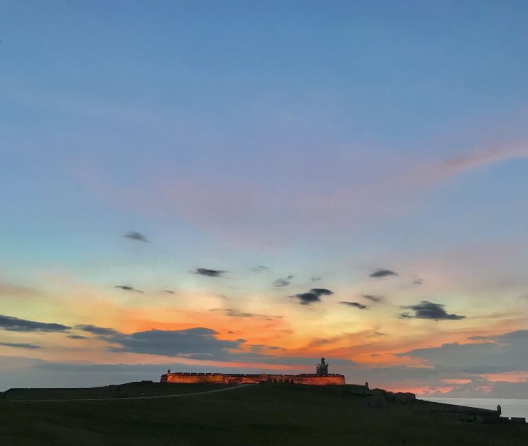 San Juan: Old Town Sunset Walking Tour - La Fortaleza and the colonial power center