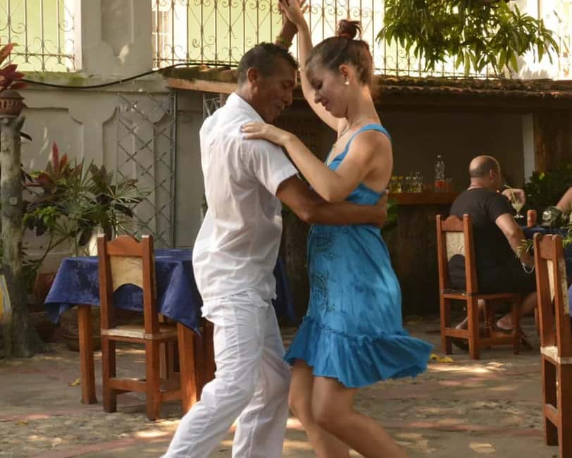 Santo Domingo: Bachata or Salsa Dance Classes - Why this Santo Domingo dance class feels different