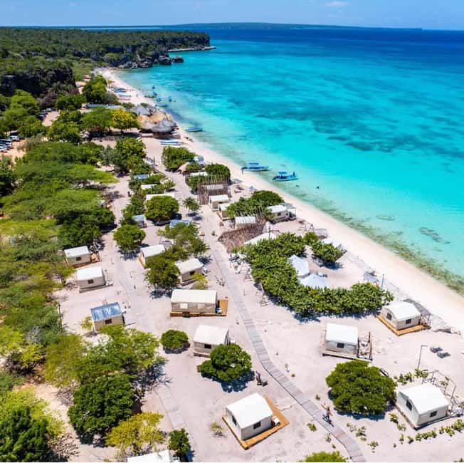 Santo Domingo: Bahía de las Aguilas Beach Paradise - A calm morning on the Pedernales boardwalk