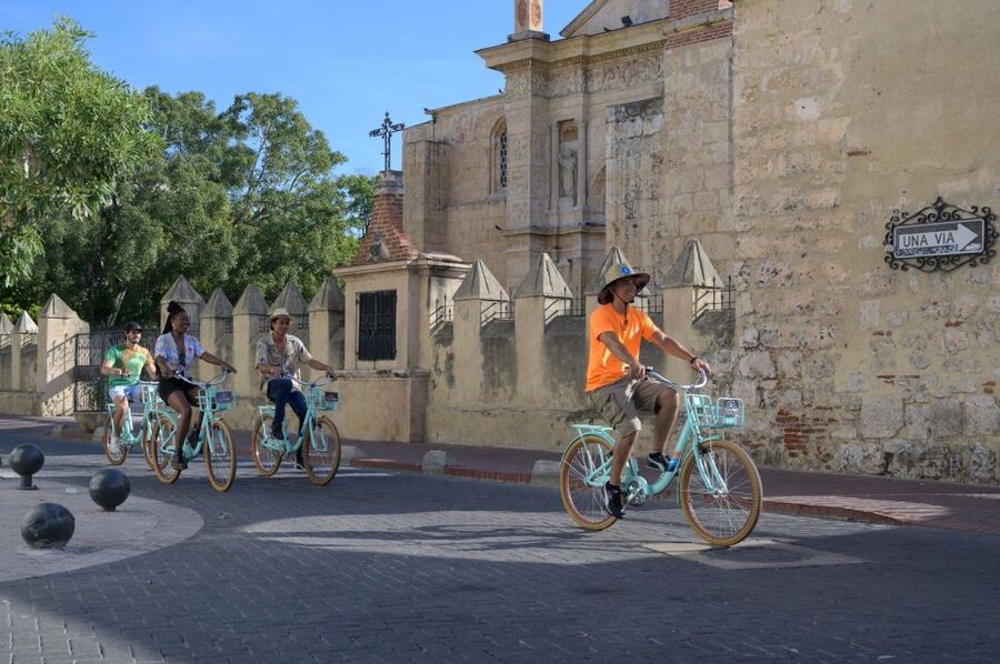Santo Domingo: City Highlights Guided Bike Tour - Why a bike is a good way to meet Santo Domingo