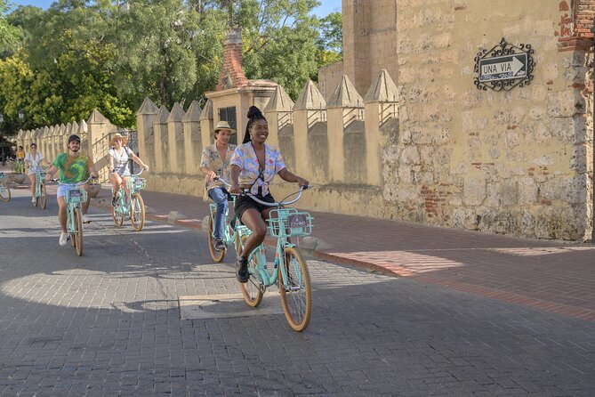 Santo Domingo: Colonial Zone Bike Tour - Columbus Plaza and the cathedral set the scene