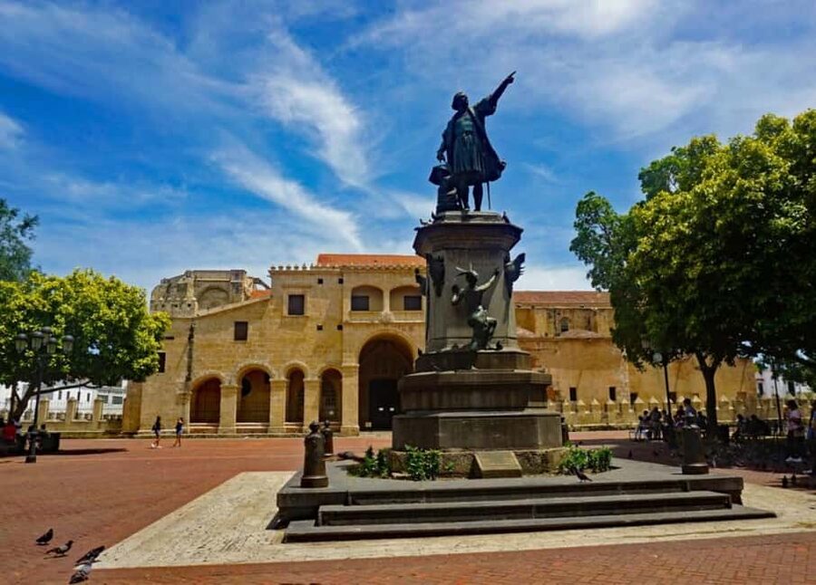 Santo Domingo: Colonial Zone Walking Tour with Tastings - What $20 really gets you