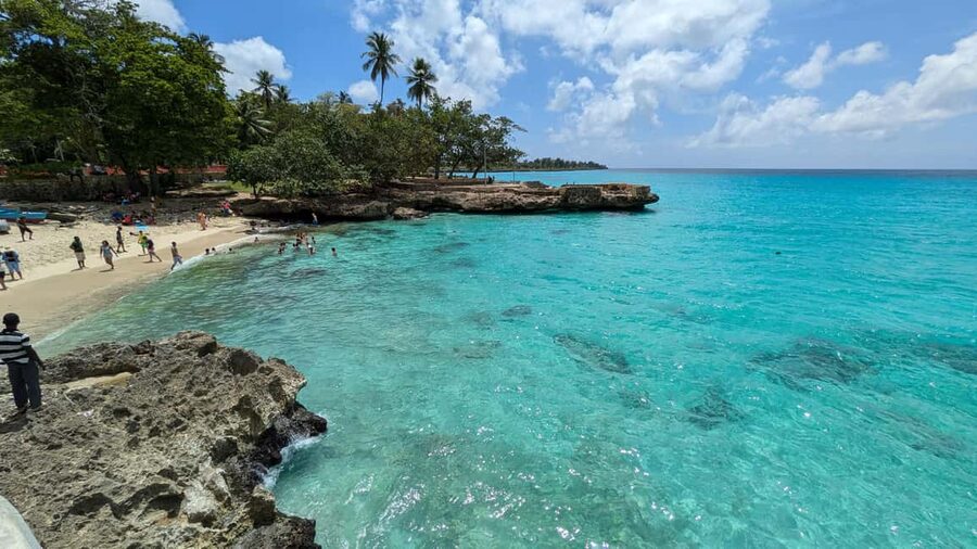 Santo Domingo: Los Tres Ojos, Boca Chica & More - Walking through Los Tres Ojos