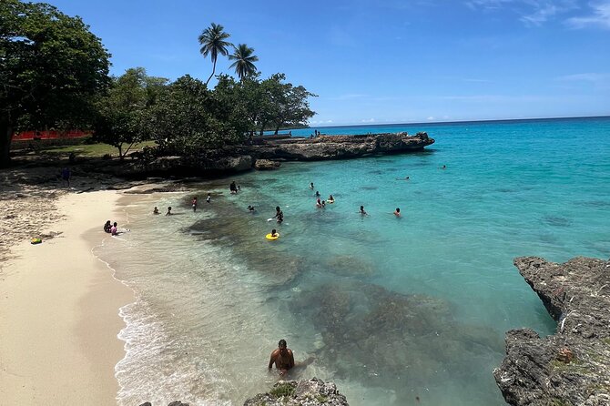 Santo Domingo must do; Los 3 Ojos, Boca Chica beach & more - Ronnie, Randolph, and Victor set the tone