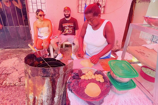 Santo Domingo: The Authentic Dominican Neighbourhood Tour - Who should book this neighborhood tour?