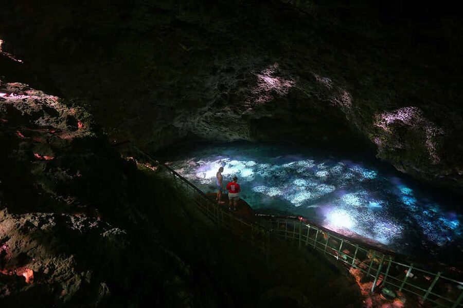 Santo Domingo: Three Eyes National Park Guided Tour - La Nevera, the cave’s cooler second chamber