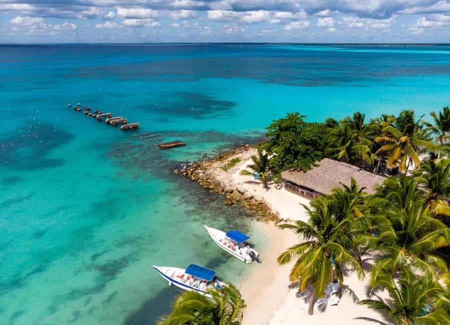 Saona Island: Beach & Natural Pool Small-Group Tour w/ Lunch - Peñón and the first look at Taino history