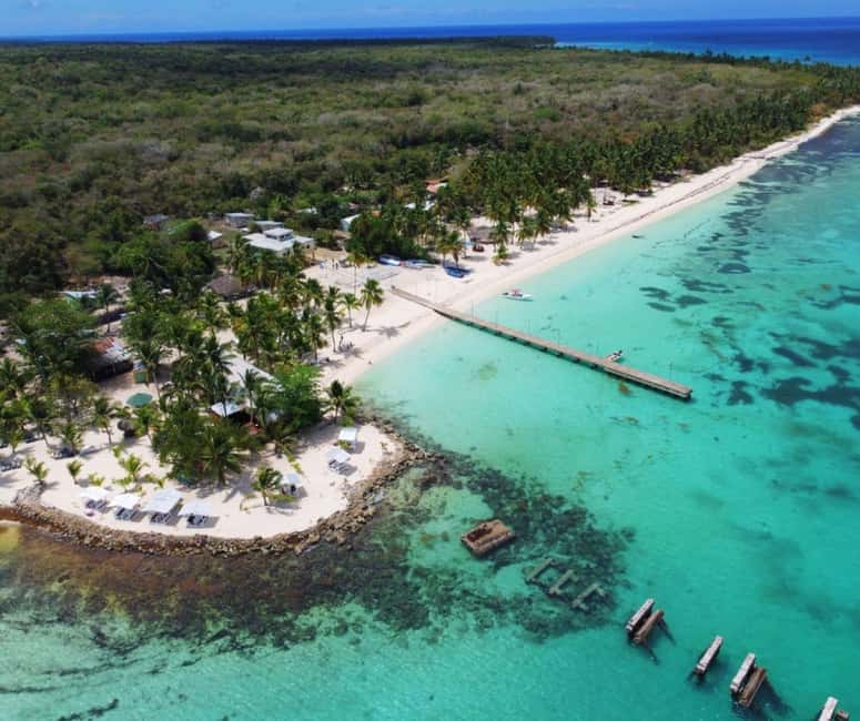 Saona island - Small group tour - Luxury catamaran - Who will enjoy this boat most