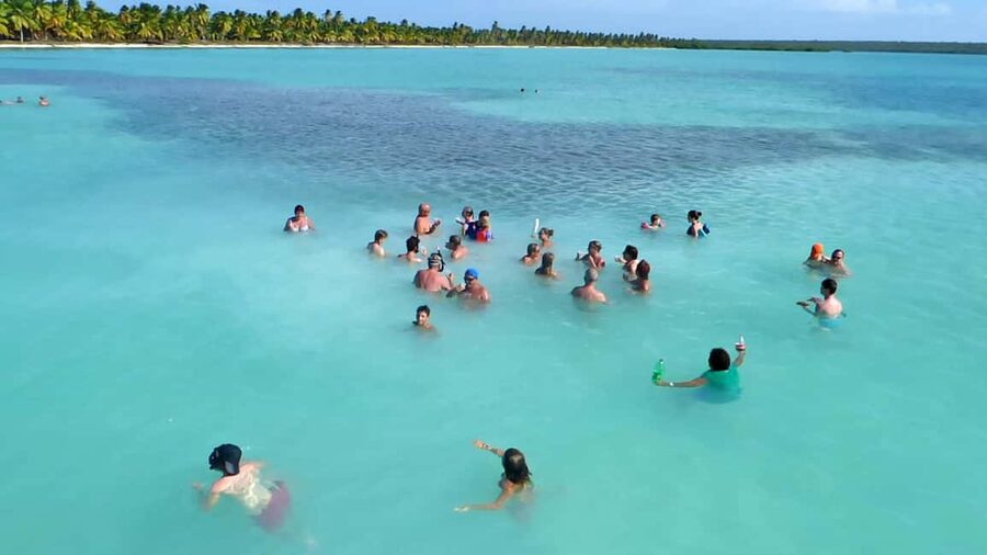 Saona Island Tour From Santo Domingo with Lunch and Pickup - Three hours to use Saona Island your way