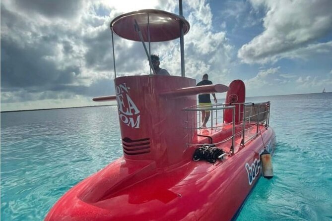 Semi Submarine Boat Experience to Klein Bonaire - Who will enjoy this most