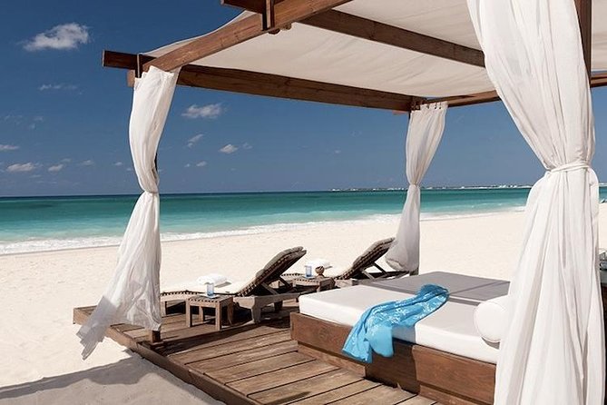 Seven Mile Beach Getaway - Seven Mile Beach in Four Hours: The Quick Take