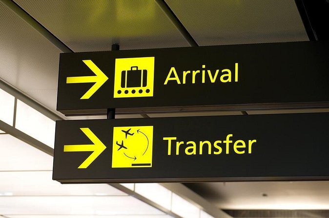 Shared Arrival Transfer: St Maarten Airport to Hotel - Bottled water, luggage help, and useful small touches