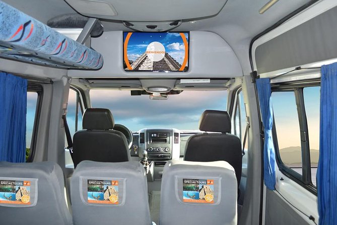 Shared Transfer: From/to Montego Bay International Airport - What this Montego Bay airport transfer actually provides