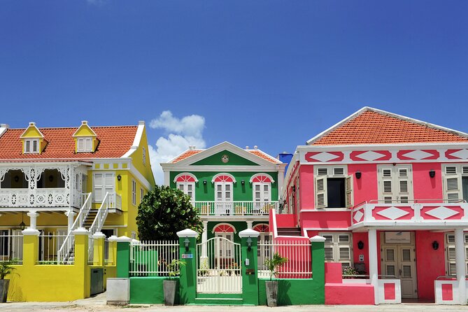 Shop and Beach Guided Tour in Curacao City - Two hours at Mambo Beach