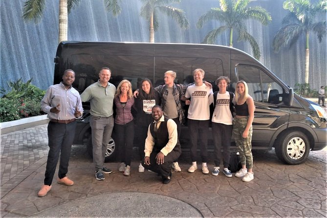 Small Group/ Family Private Roundtrip Airport Shuttle - Who will get the most from this shuttle