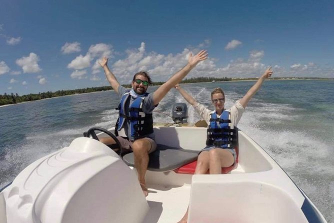 Speed Boat and Snorkeling in Punta Cana Bavaro - A small boat with a real turn at the wheel