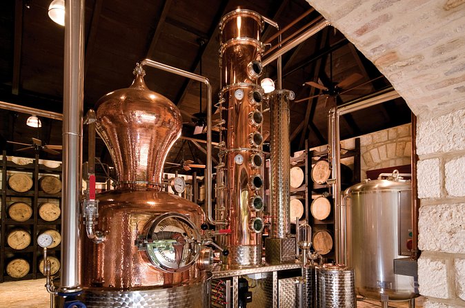 St. Nicholas Abbey Heritage Great House and Rum Distillery Tour - Watching sugar cane become part of the rum story