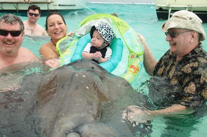 Stingray City Experience Plus One Snorkeling Stop - Who should book this Grand Cayman boat trip?