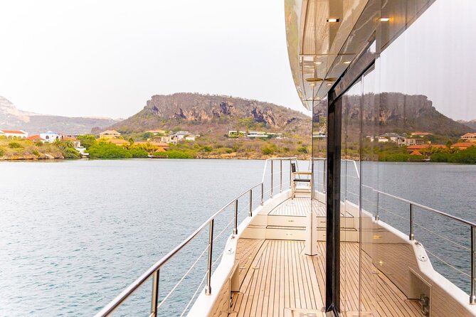 Sunset Cruise Party - All-Inclusive Experience - How the timing affects the sunset