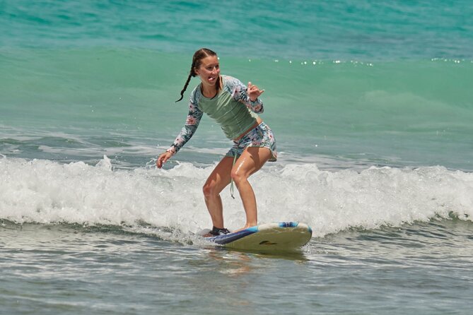 Surf lesson adventure! - Who will get the most from this lesson