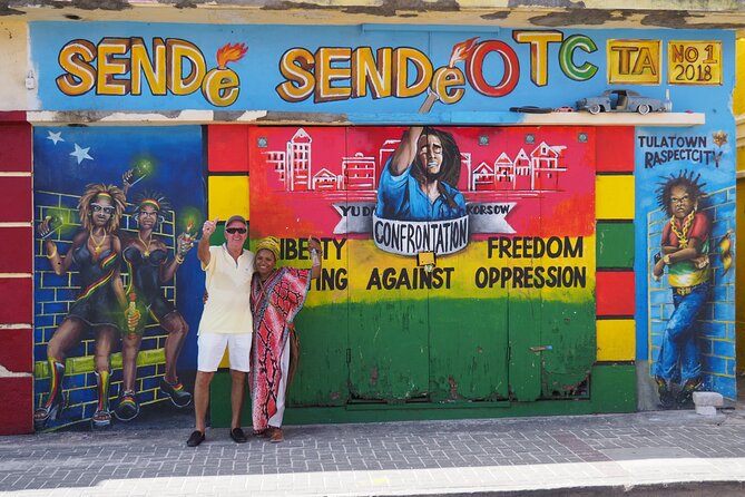 The best walking tour Willemstad - Timing, meeting point, and group size