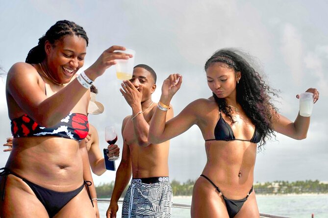 The Wildest Hip Hop Party Boat in Punta Cana Adults Only - Getting to Los Corales Beach for the 3 PM departure