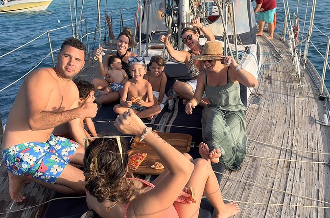 Tropical Sailing Experience with BBQ Lunch or BBQ Dinner in Aruba - Who should book this Aruba sailing?