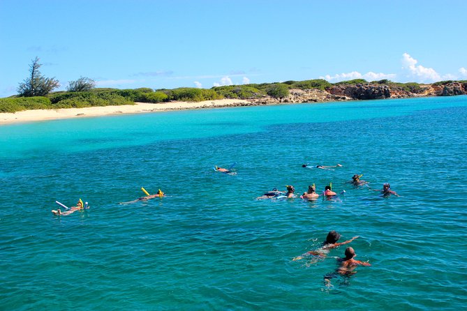 Ultimate Prickly Pear and Anguilla Experience - Prickly Pear Cays: the best water stop