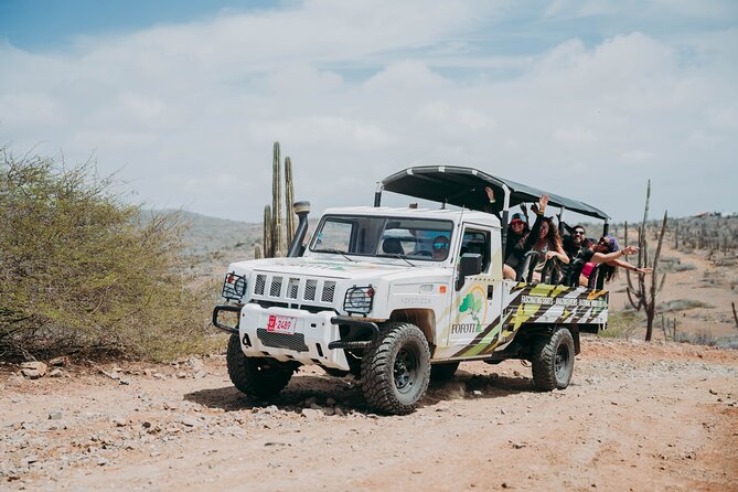 UTV and Jeep Island Adventure Mix Up - Reaching the Natural Pool by Jeep