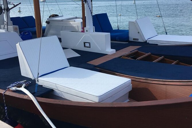 VIP Morning Delight Champagne Sailing and Snorkeling with Lunch - What makes this Aruba cruise worth a look