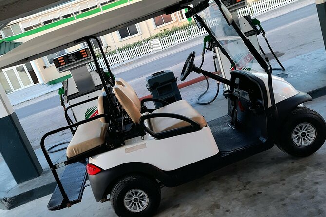 Watkins UTV American Golf Cart Rentals - Choosing between the 4-seat and 6-seat carts