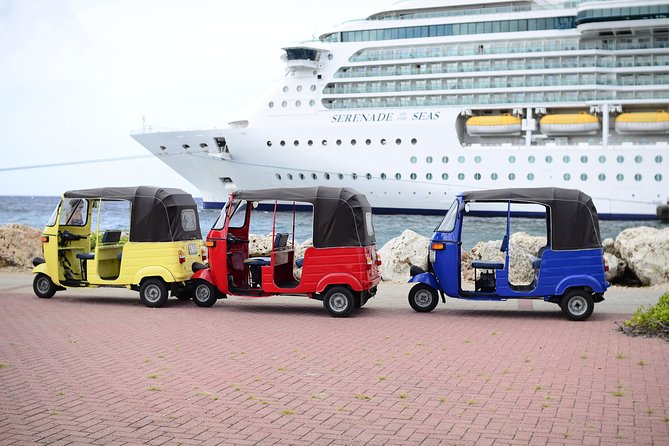Willemstad Shore Excursion: - A tuk-tuk introduction to Willemstad