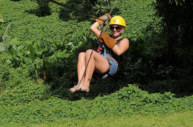 Zipline Adventure in El Limón - The guides make the difference